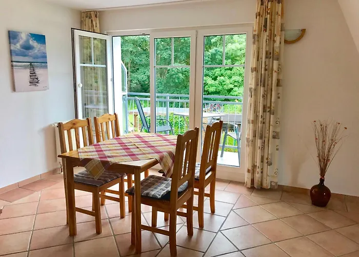 Blick Ins Gruene Gm 69866 Lägenhet *